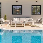 Villa Aroeira I *
